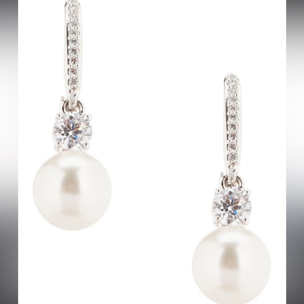 Nadri Faux-Pearl Crystal Drop Earrings Elegant Pearl Drop Earrings‎ cons - Picture 2 of 5